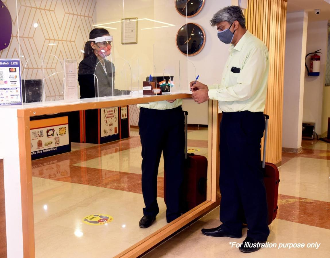 Oyo 24245 Dv Residency Hotell Bhadravati Eksteriør bilde